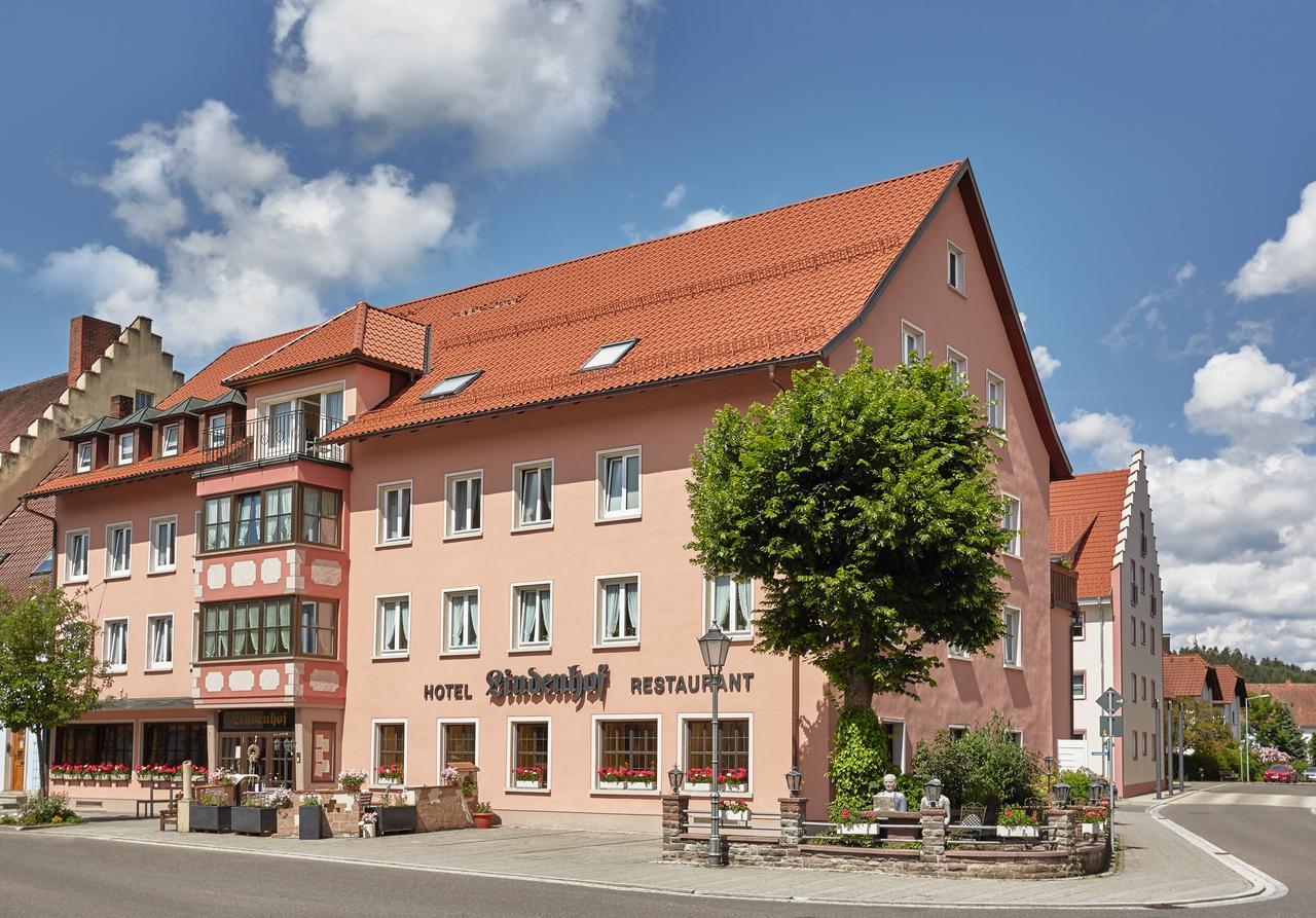 Hotel Restaurant Lindenhof Braunlingen Exterior photo